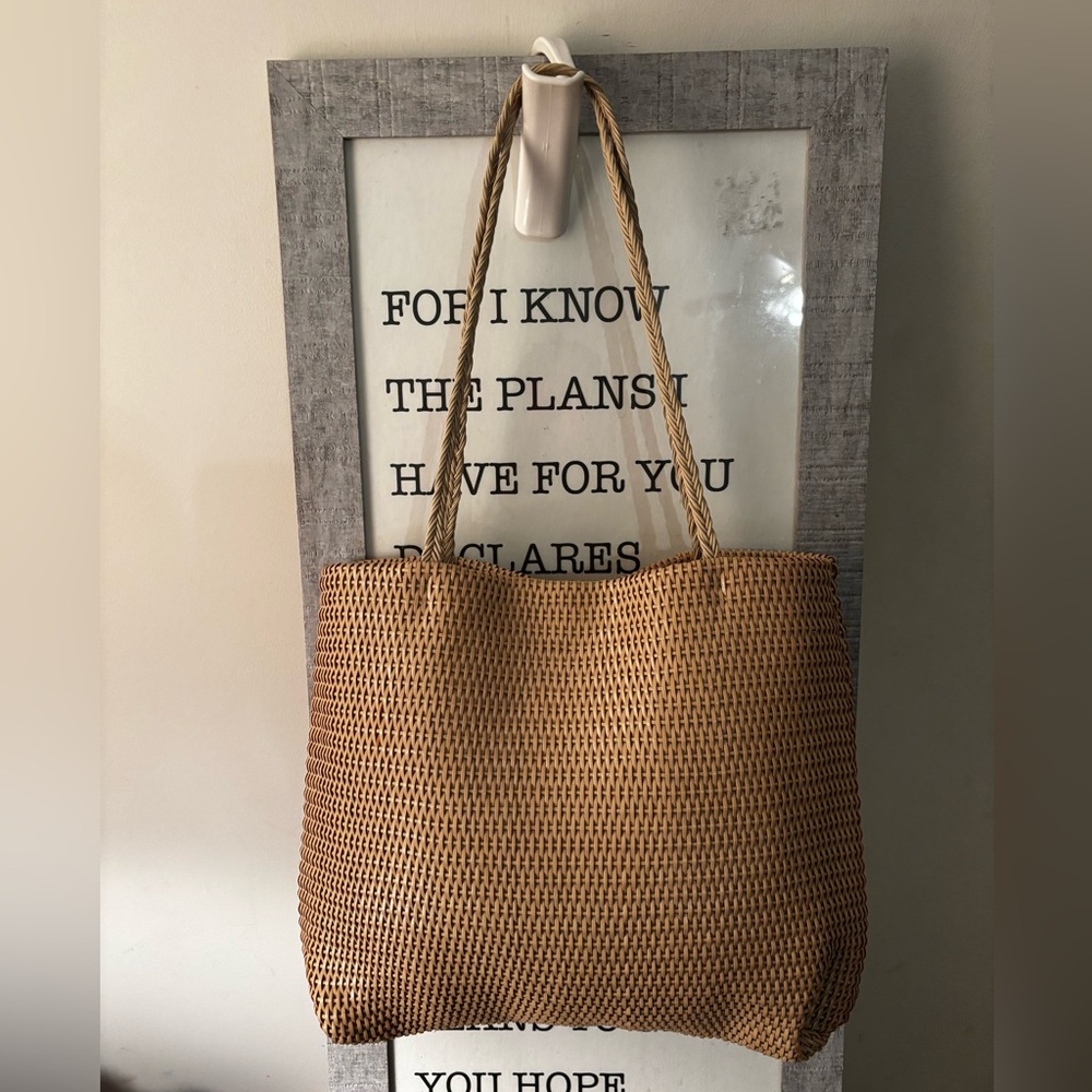 Desmo leather bag